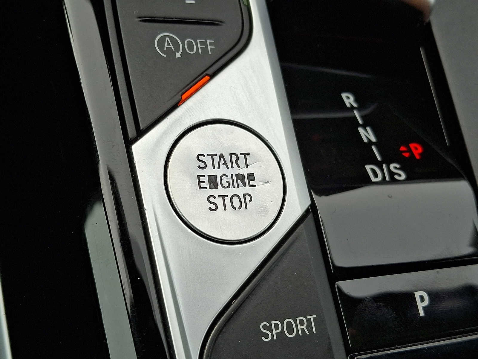 Used 2023 BMW 330i xDrive Sedan w/ Premium Package image 18