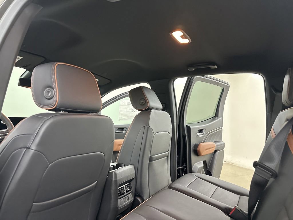 New 2026 GMC Canyon AT4 w/ AT4 Premium Package AWD/4WD image 28