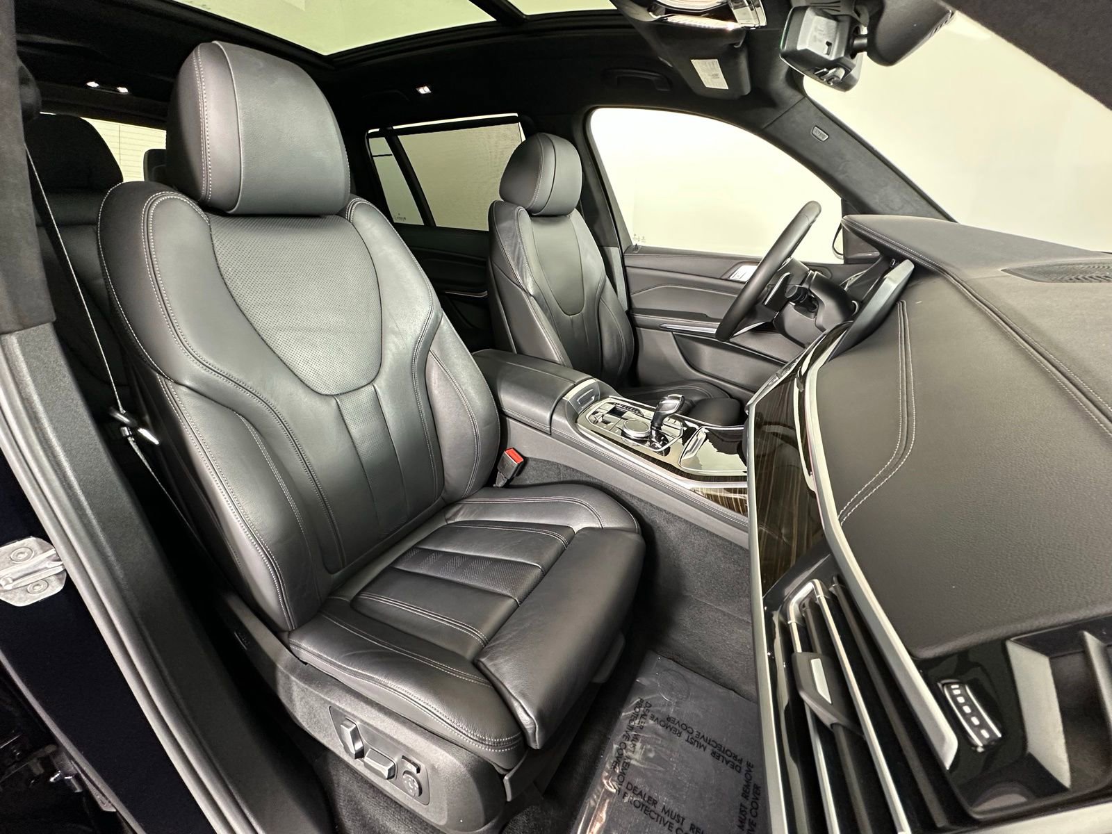 Used 2020 BMW X7 xDrive40i w/ M Sport Package image 7