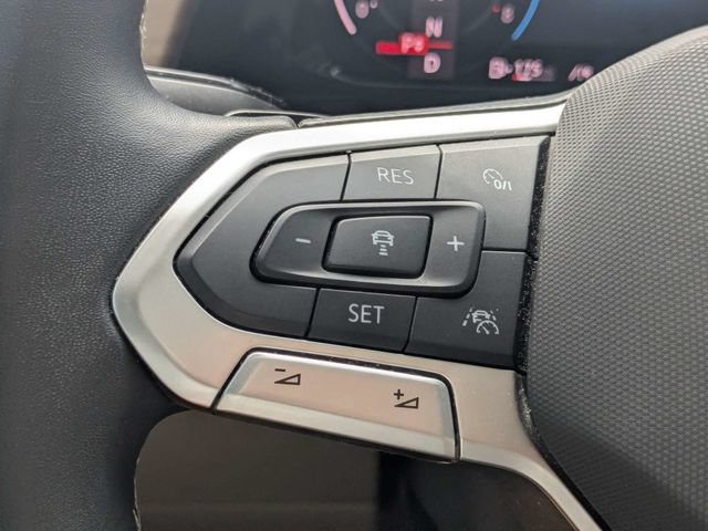 Used 2024 Volkswagen Atlas SE FWD image 26