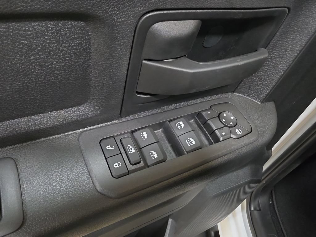 New 2026 RAM 3500 Tradesman AWD/4WD image 15