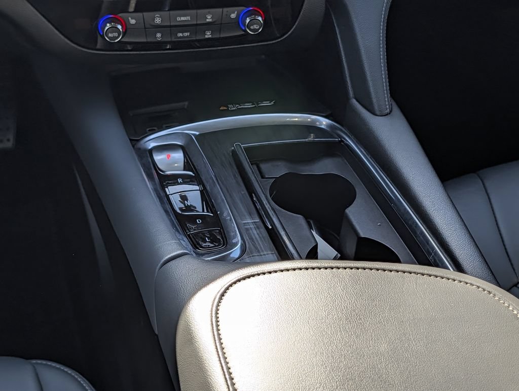 Used 2023 Buick Enclave Essence w/ Experience Buick Package FWD image 15