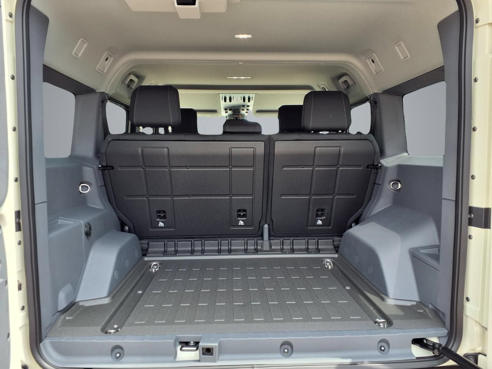 New 2026 INEOS Grenadier Station Wagon AWD/4WD image 11