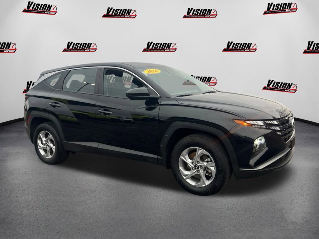 Certified 2024 Hyundai Tucson SE video 3