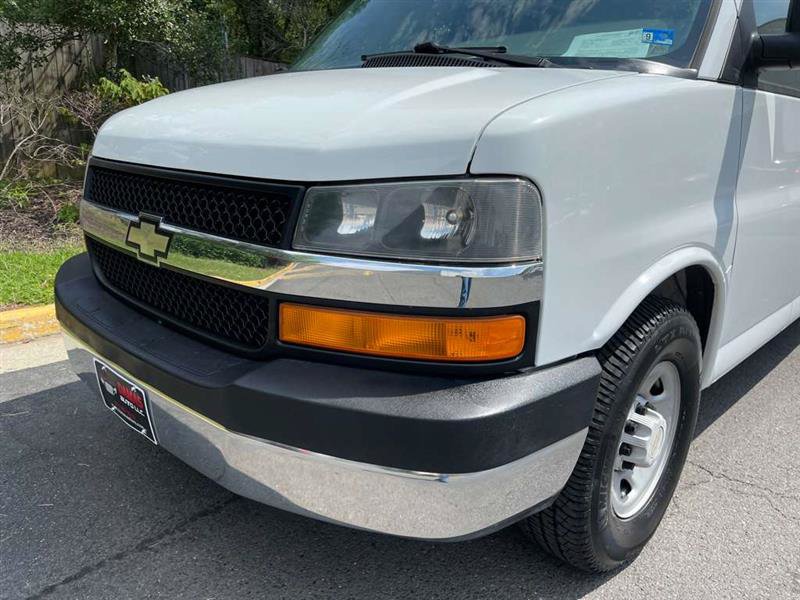 Used 2007 Chevrolet Express 3500 Extended RWD image 79