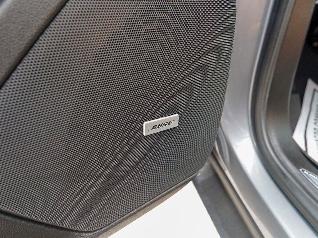 Used 2021 Cadillac XT5 Premium Luxury w/ LPO, Floor Liner Package AWD/4WD image 21