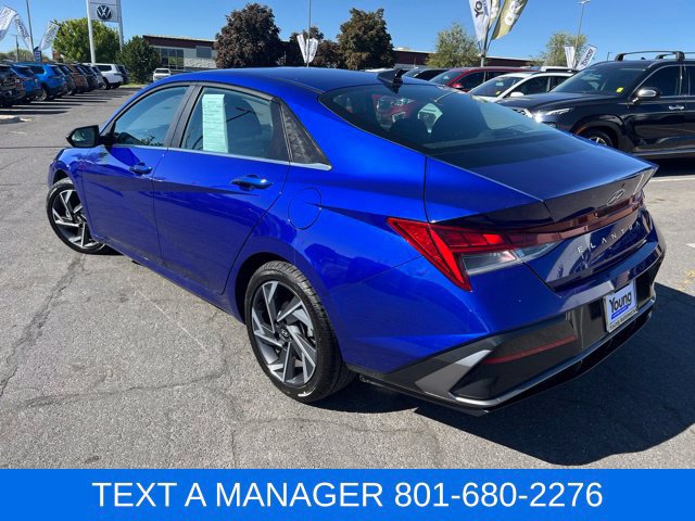 Used 2025 Hyundai Elantra SEL FWD image 3