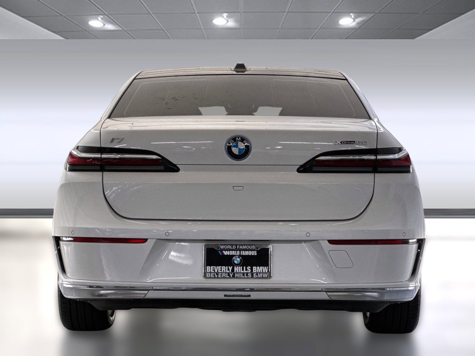 Used 2023 BMW i7 xDrive60 image 9
