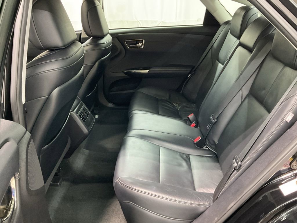 Used 2018 Toyota Avalon Touring image 21