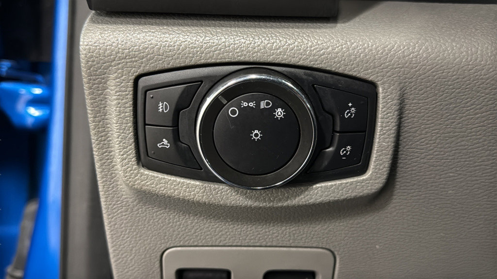 Used 2020 Ford F150 XLT w/ Equipment Group 302A Luxury AWD/4WD image 19