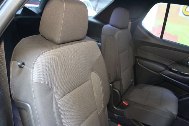 Used 2022 Chevrolet Traverse LT AWD/4WD image 9