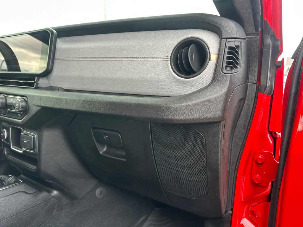 Used 2024 Jeep Wrangler Sport image 38