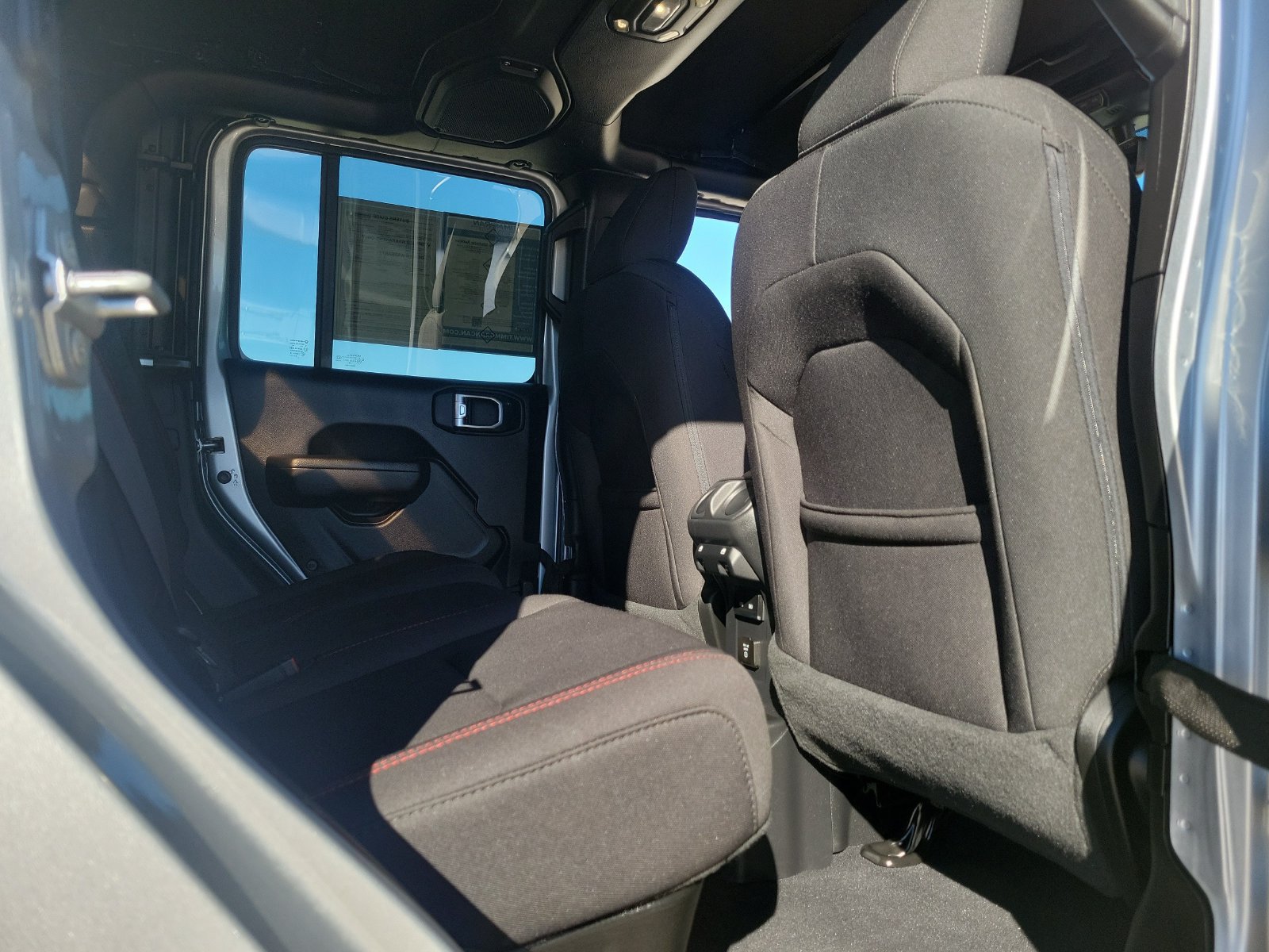 Used 2023 Jeep Gladiator Rubicon w/ Trailer Tow Package AWD/4WD image 23