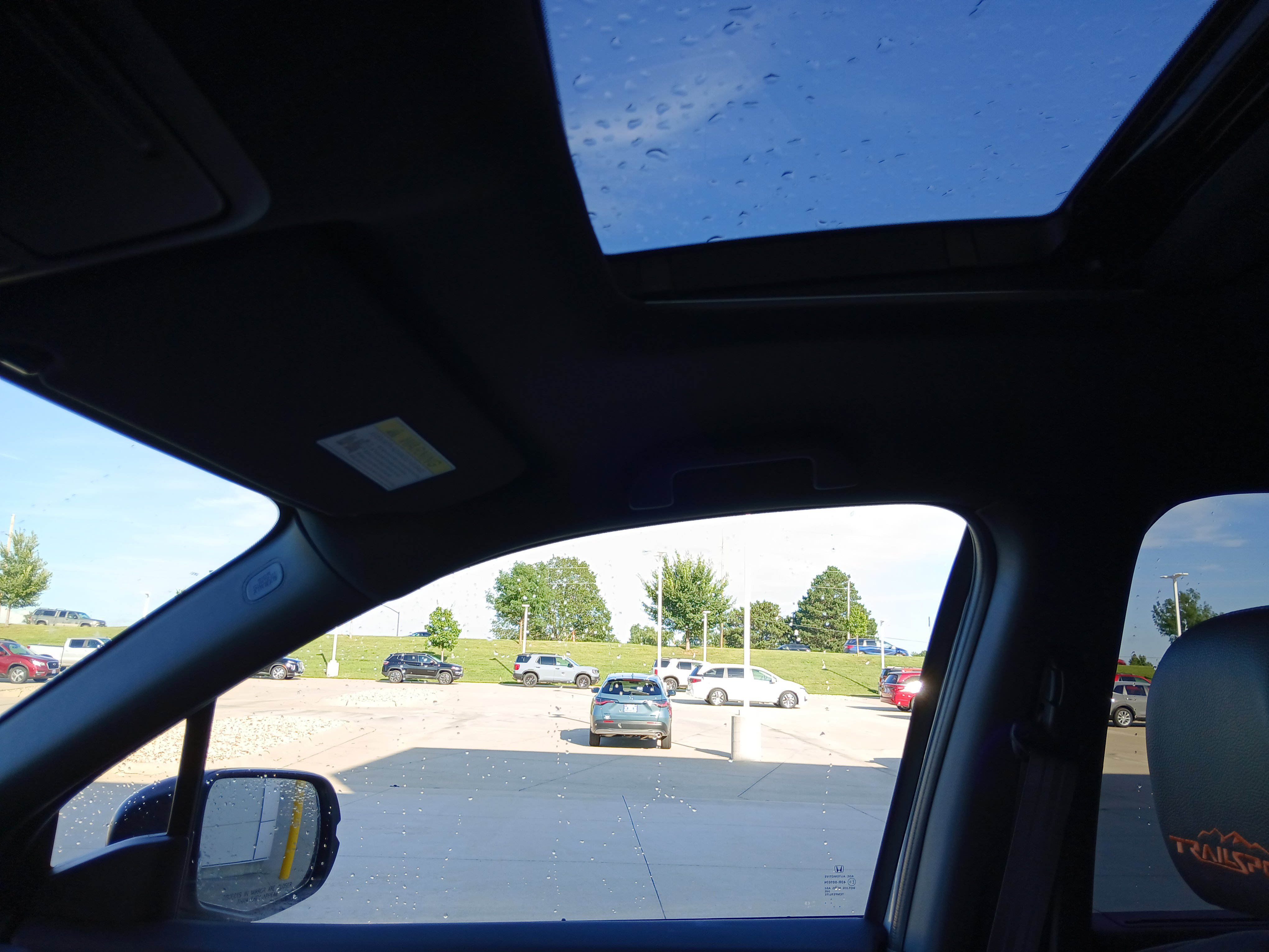Used 2025 Honda Passport TrailSport image 17
