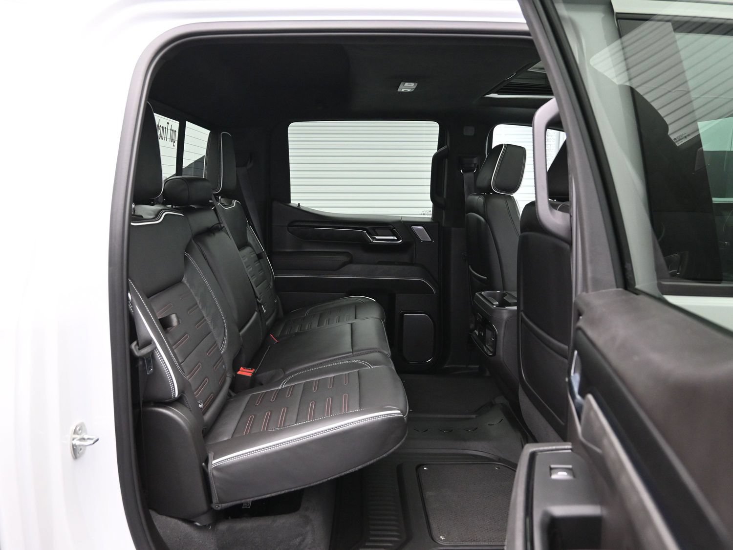 Used 2024 GMC Sierra 1500 AT4X AWD/4WD image 12