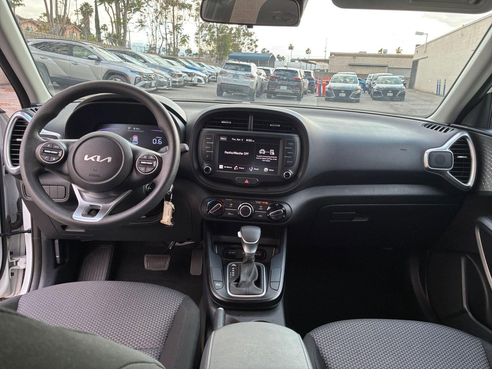 Used 2025 Kia Soul LX w/ LX Technology Package image 31