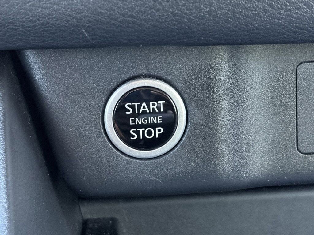 Certified 2023 Nissan Rogue SV image 14