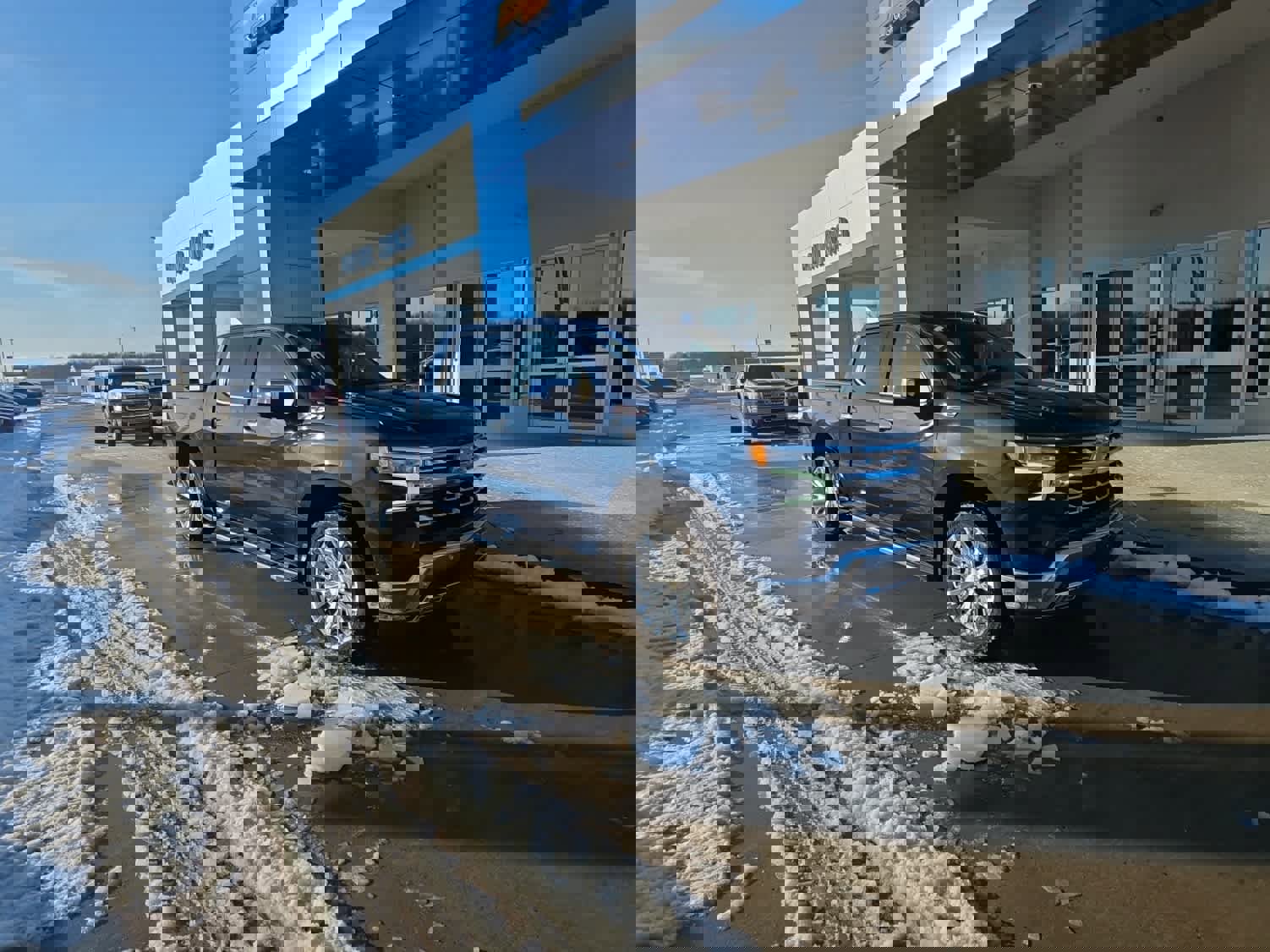 Used 2022 Chevrolet Silverado 1500 LTZ image 2