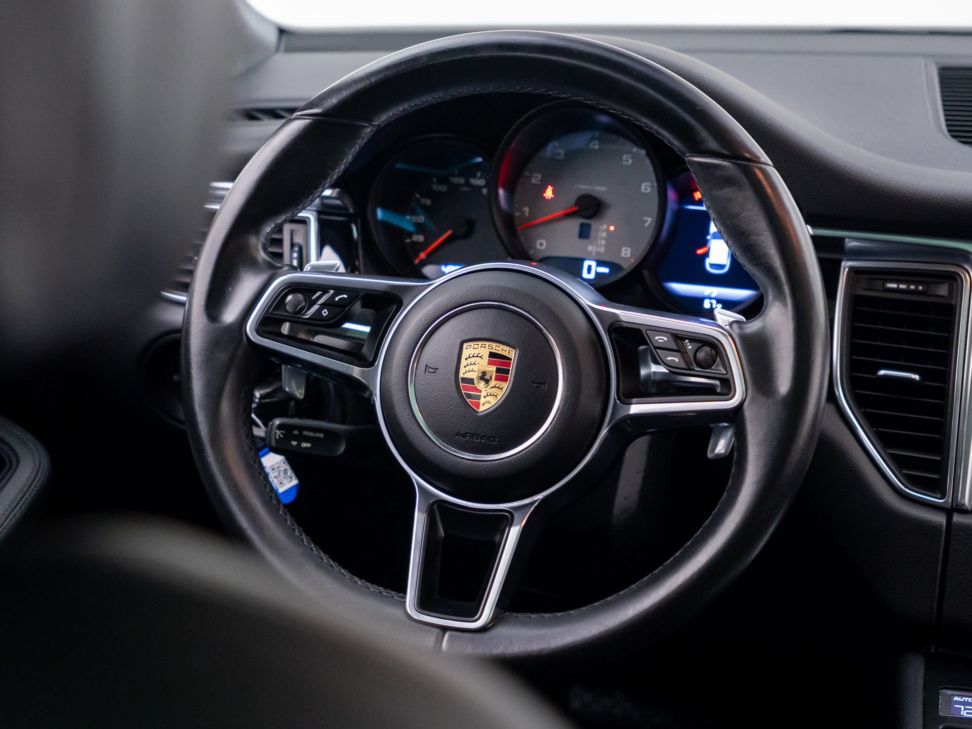 Used 2016 Porsche Macan S AWD/4WD image 11