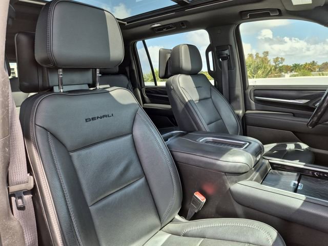 Used 2021 GMC Yukon XL Denali w/ Advanced Technology Package image 21