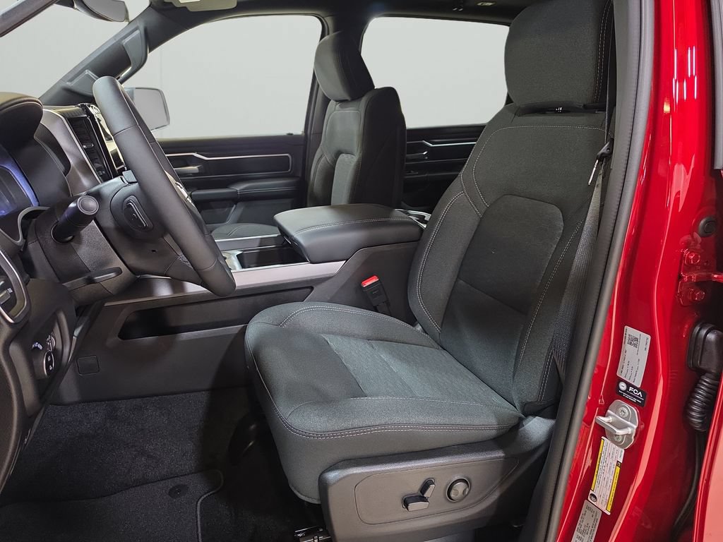 New 2026 RAM 1500 Big Horn AWD/4WD image 12
