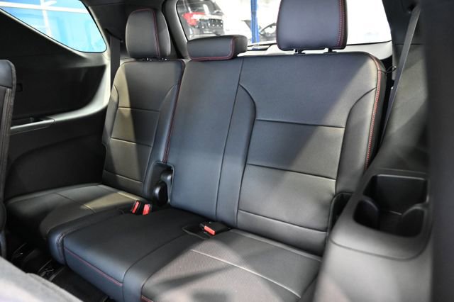 New 2026 Chevrolet Traverse RS image 13