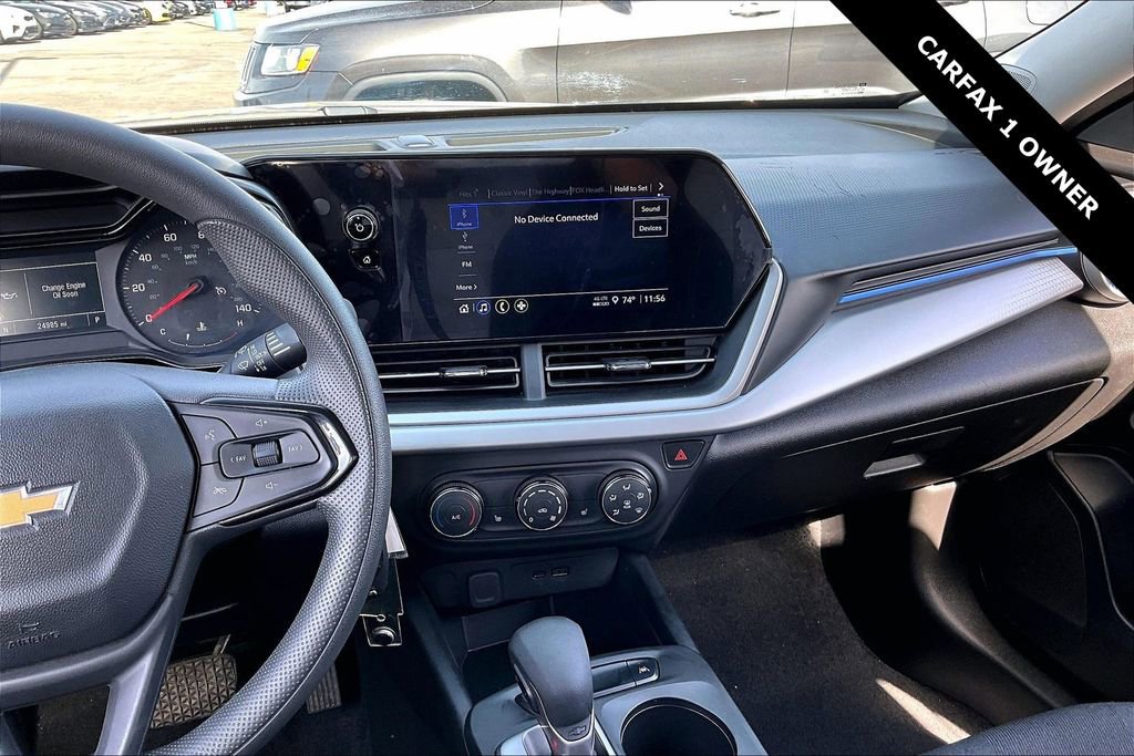 Used 2025 Chevrolet Trax LS w/ LS Convenience Package image 9