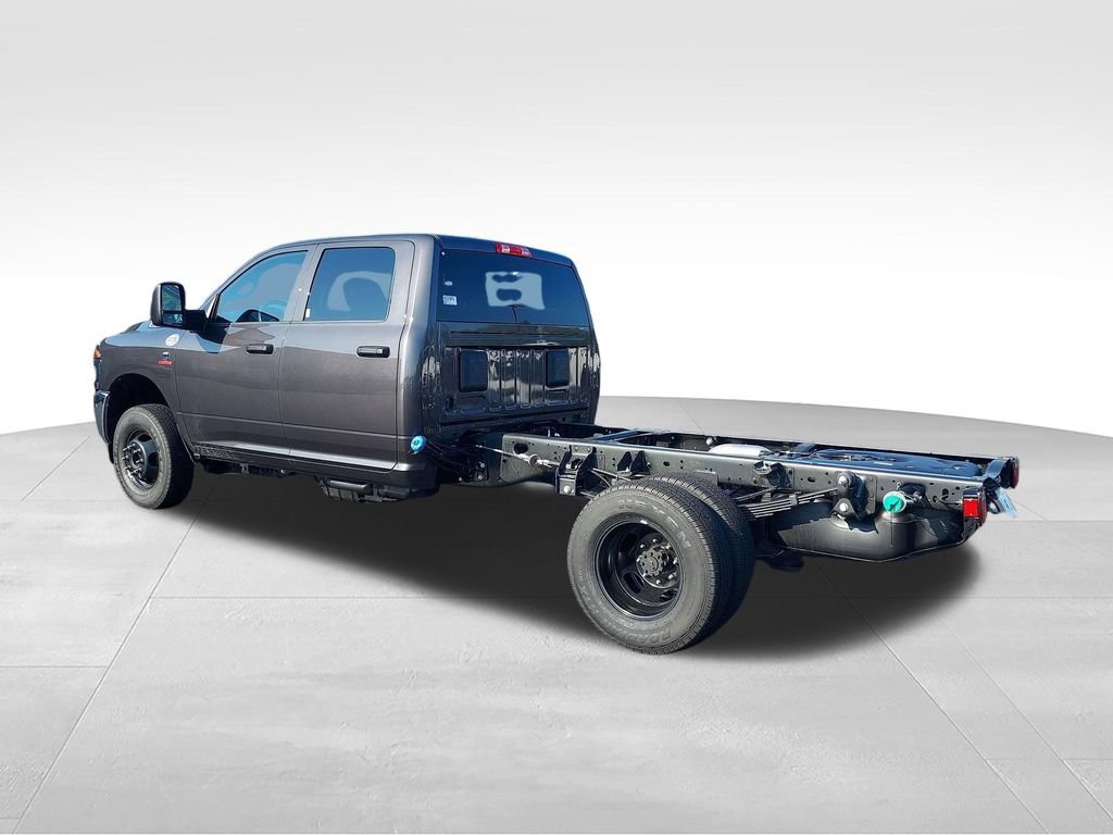 New 2027 RAM 3500 Tradesman w/ Chrome Appearance Group A AWD/4WD image 3
