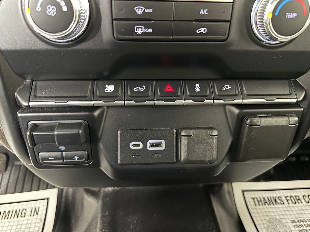 Used 2022 GMC Sierra 3500 SLE w/ Remote Start Package AWD/4WD image 27