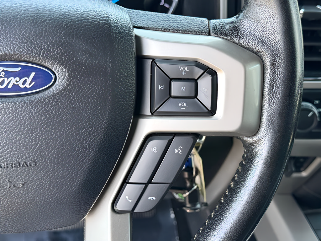Used 2020 Ford F350 Lariat w/ Chrome Package AWD/4WD image 16