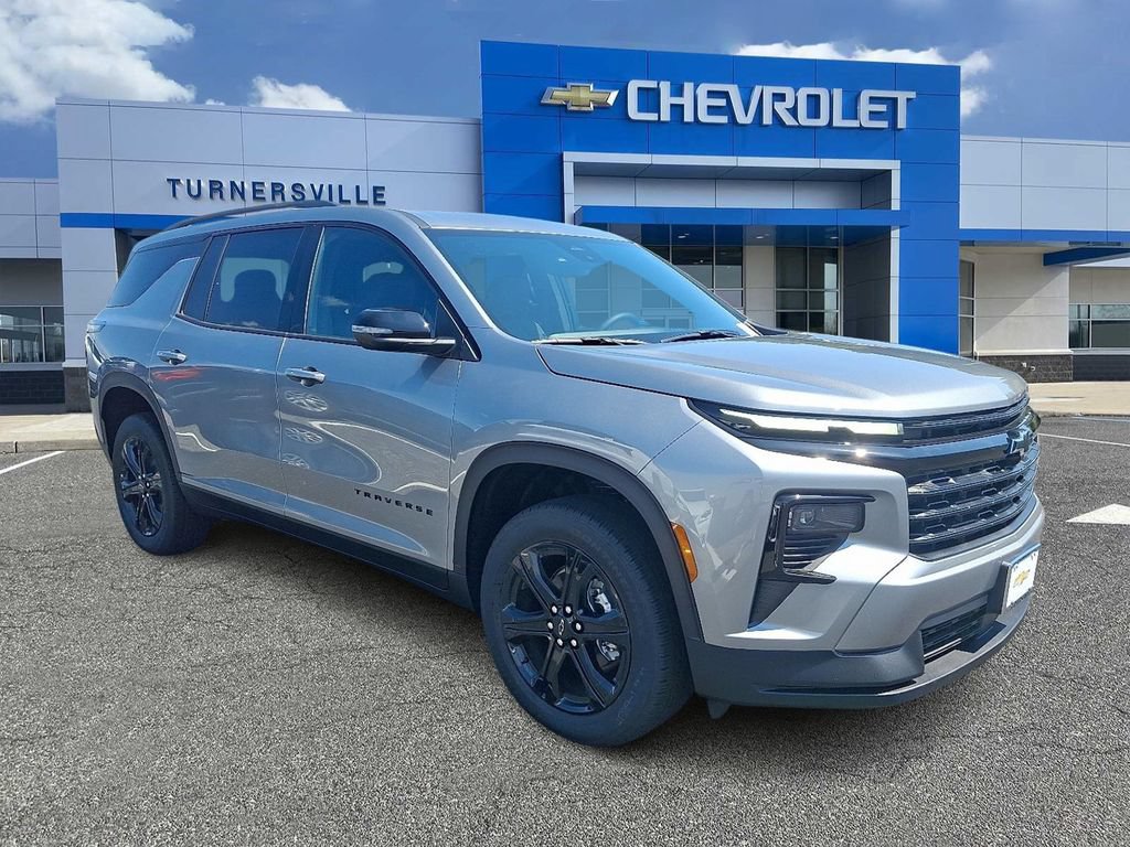 New 2027 Chevrolet Traverse LT w/ Midnight/Sport Edition FWD image 2
