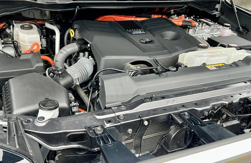 Certified 2022 Toyota Tundra Limited AWD/4WD image 25