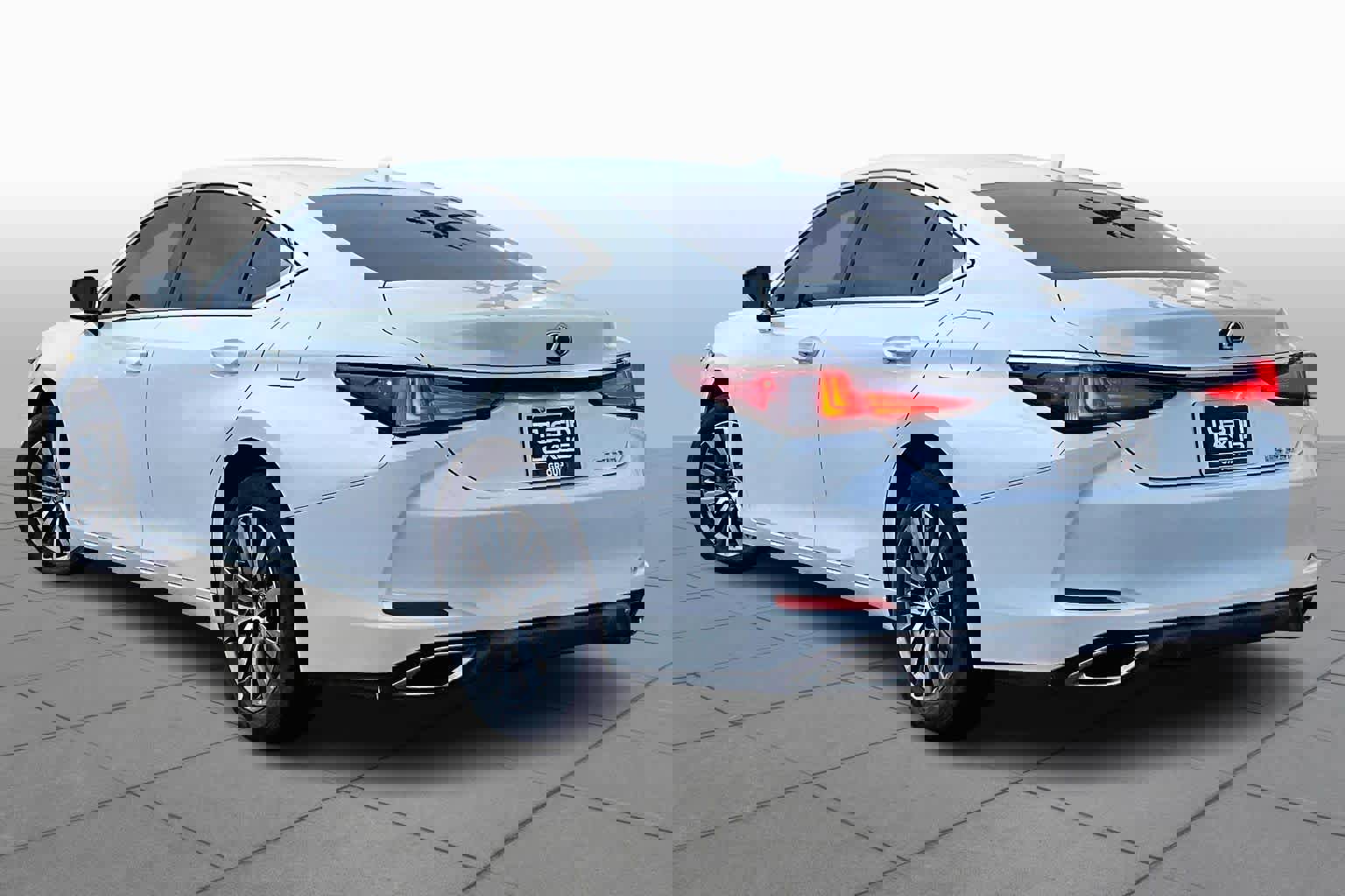 Used 2019 Lexus ES 350 w/ Accessory Package 2 image 11