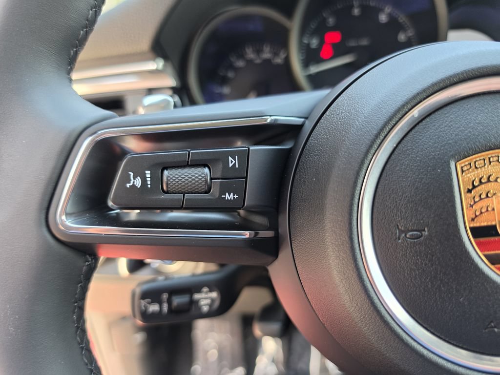 New 2026 Porsche Macan AWD/4WD image 31