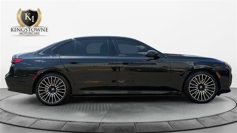 Used 2025 BMW 750e xDrive w/ Executive Package AWD/4WD image 6