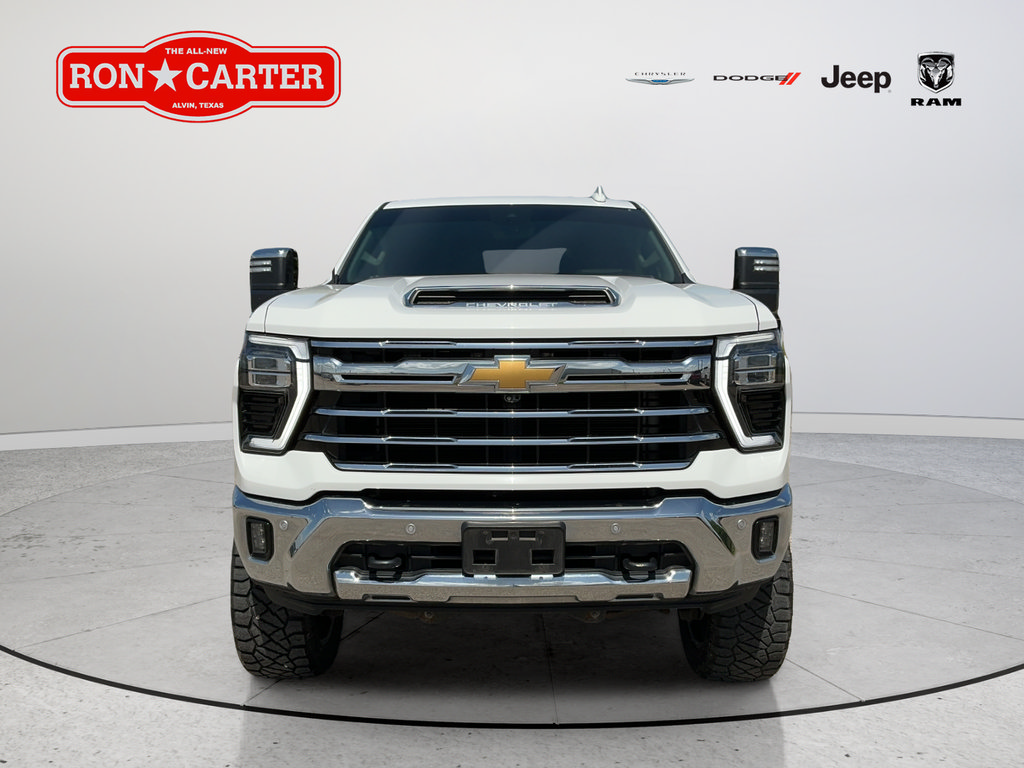 Used 2024 Chevrolet Silverado 3500 LTZ w/ LTZ Premium Texas Edition AWD/4WD image 2