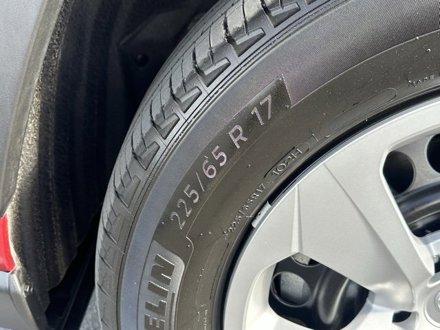 Used 2024 Toyota RAV4 LE image 7