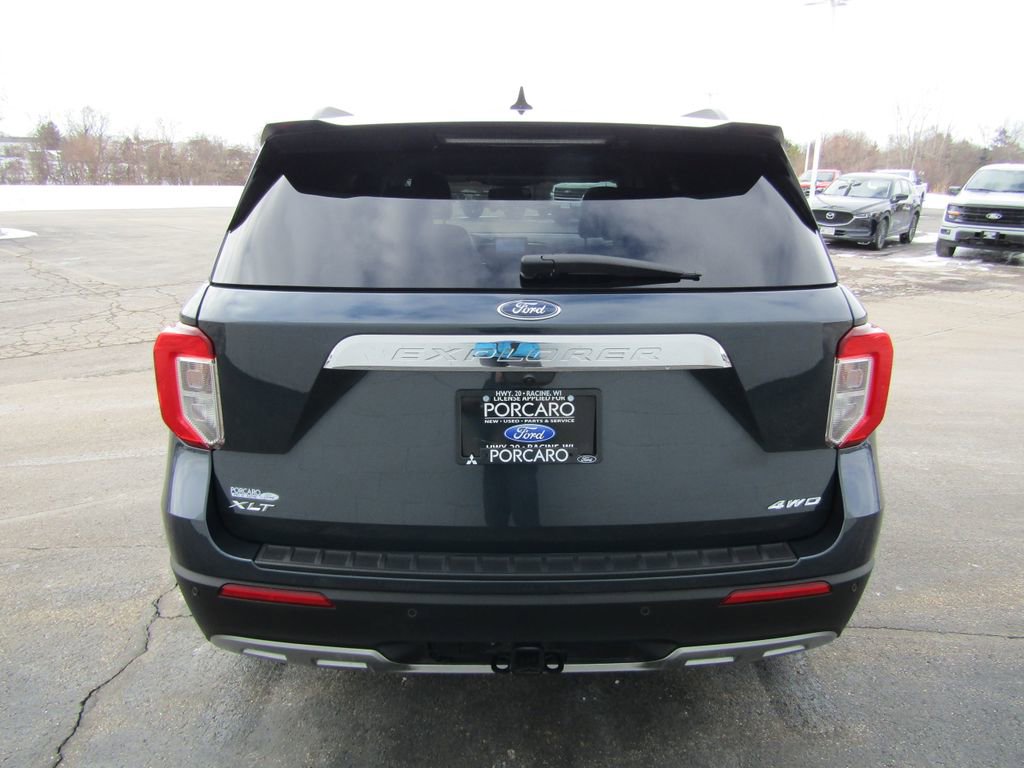 Used 2024 Ford Explorer XLT w/ Equipment Group 202A AWD/4WD image 5