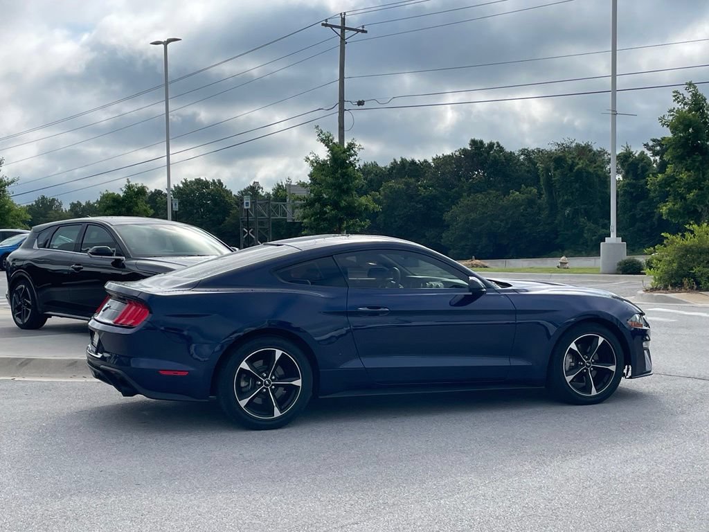Used 2018 Ford Mustang Coupe RWD image 8