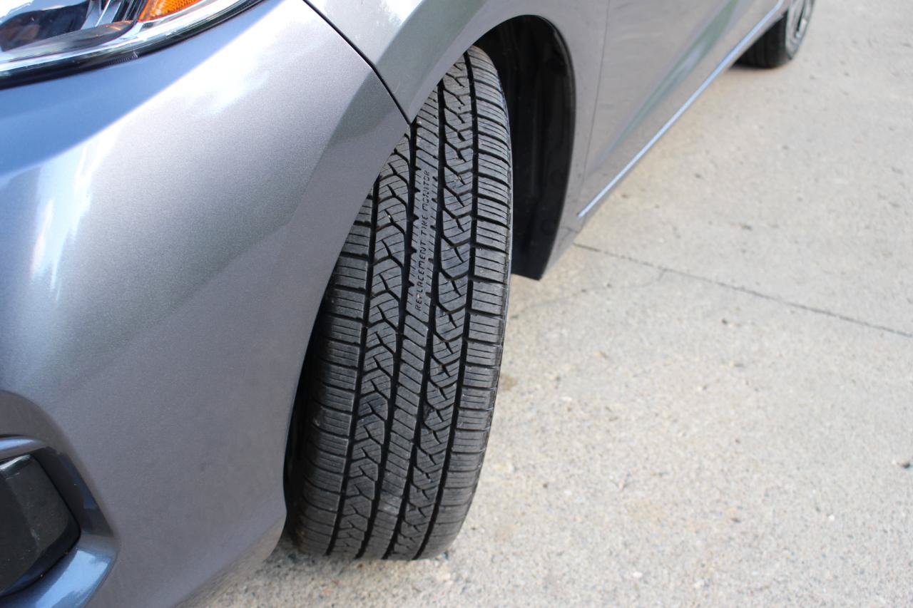 Used 2020 Honda Fit EX image 43
