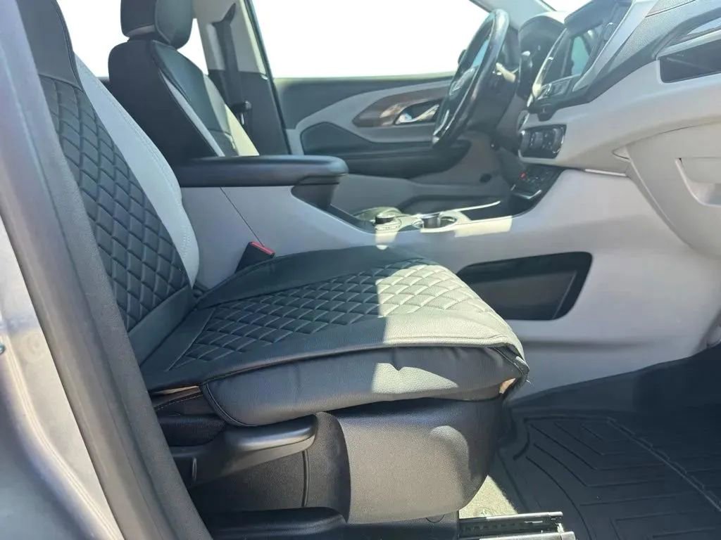 Used 2019 GMC Terrain SLE w/ Driver Convenience Package FWD image 12