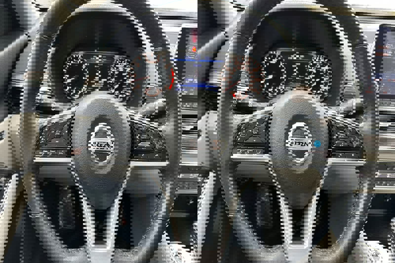 Used 2022 Nissan Altima 2.5 Platinum image 23