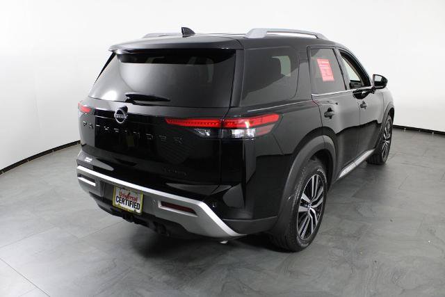 Certified 2025 Nissan Pathfinder Platinum w/ Black Appearance Package FWD image 4