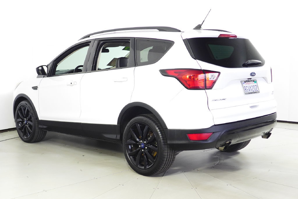 Used 2019 Ford Escape SE FWD image 9