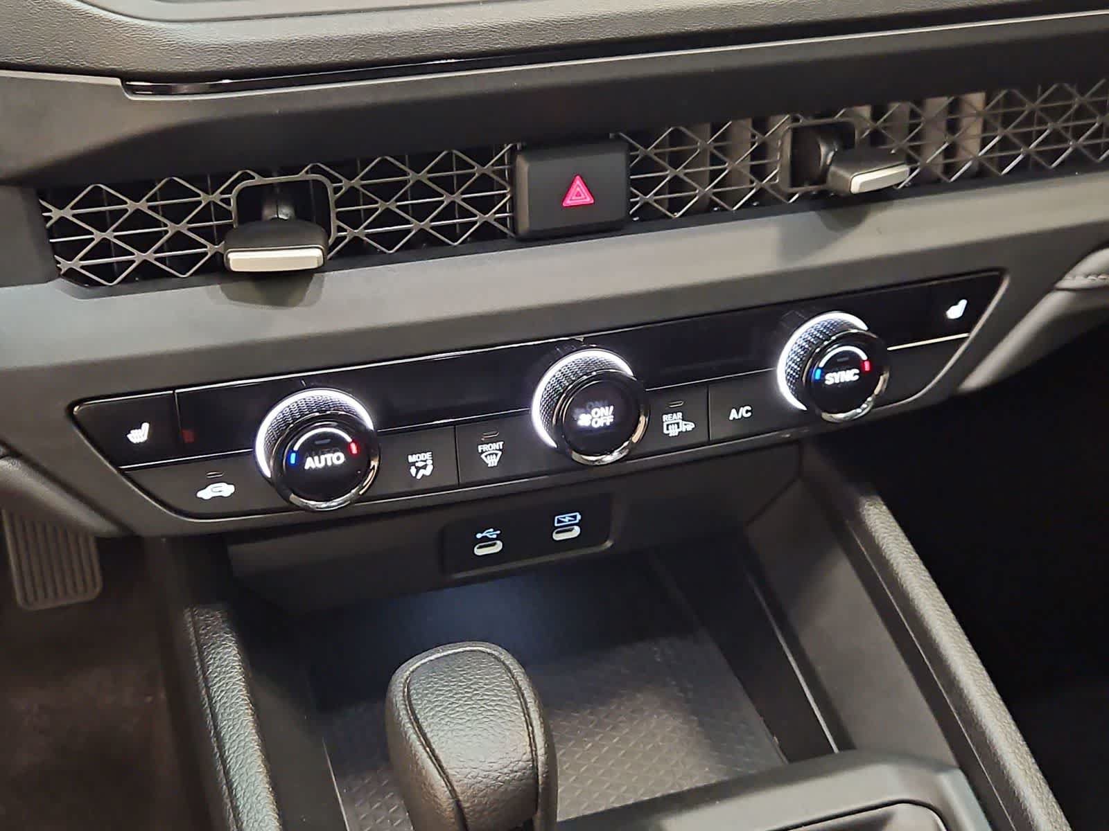 Certified 2025 Honda Accord SE image 30