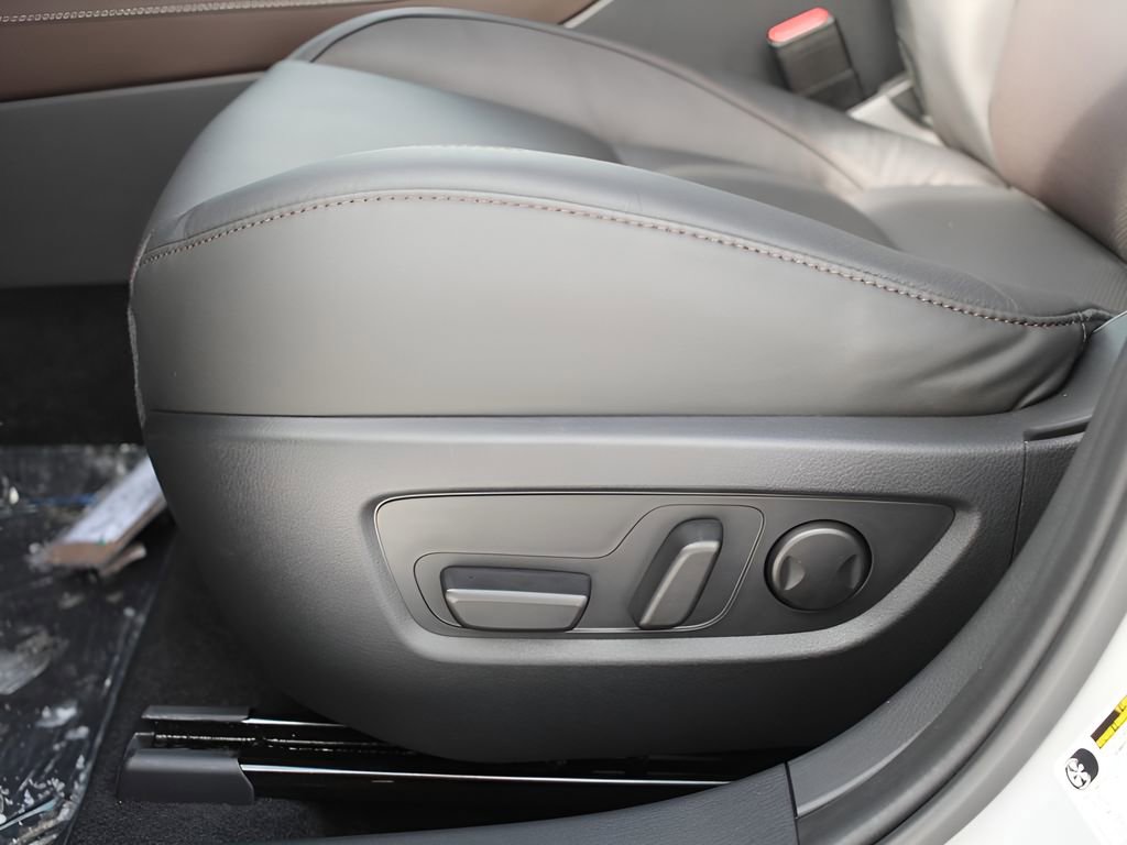 Used 2025 MAZDA CX-30 AWD 2.5 S w/ Premium Package image 13