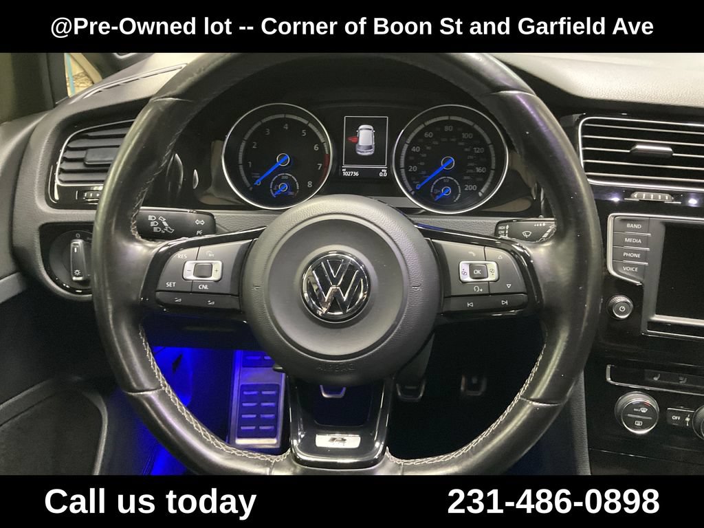 Used 2016 Volkswagen Golf R 4-Door AWD/4WD image 19