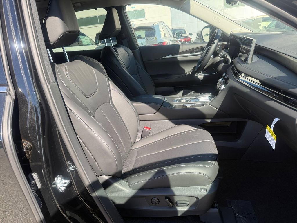 New 2025 INFINITI QX60 Sensory w/ Vision Package image 27