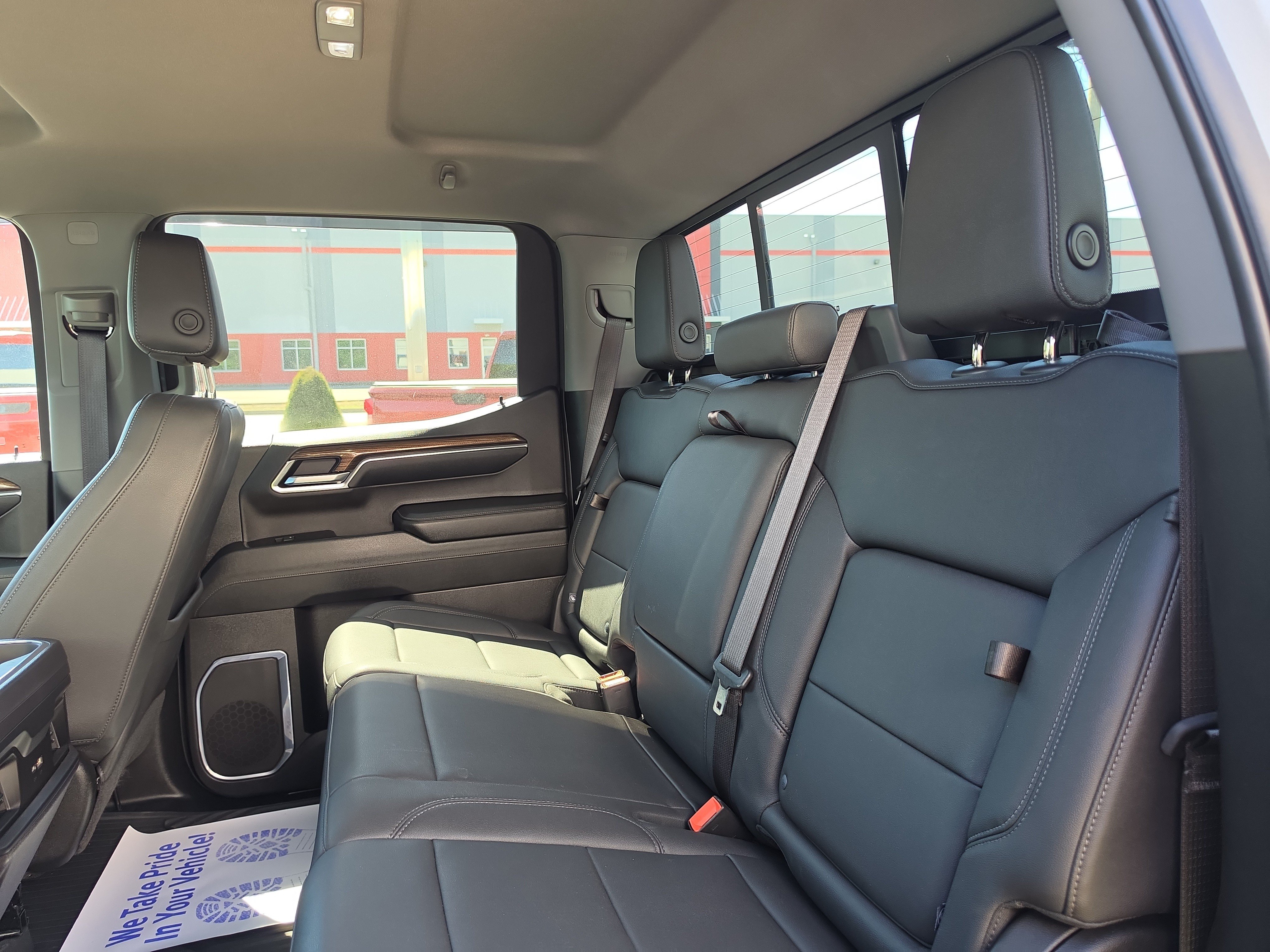 Used 2024 Chevrolet Silverado 1500 LT Trail Boss w/ Convenience Package II AWD/4WD image 15