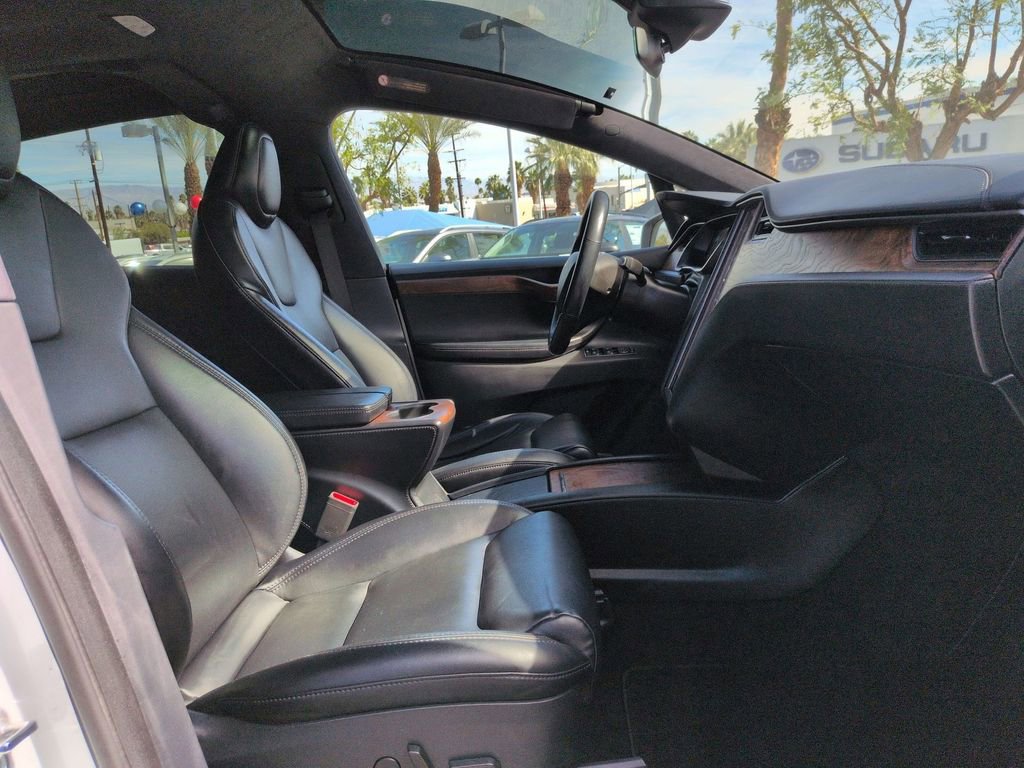 Used 2020 Tesla Model X Long Range image 21